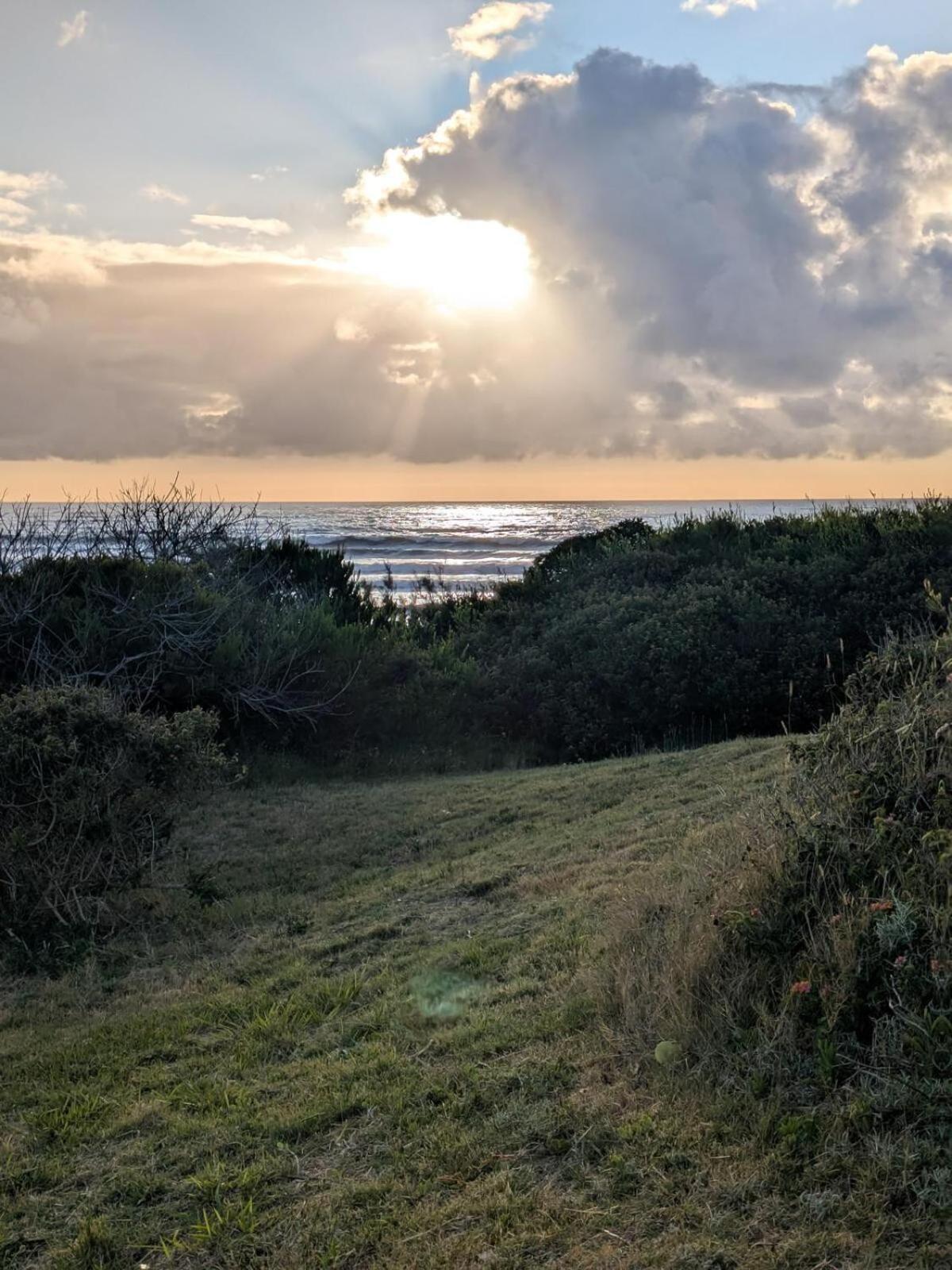 Entre Campo Y Mar Pensión La Coronilla